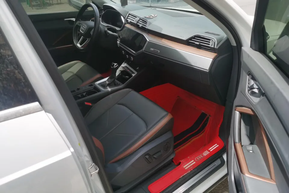 Audi Q3 Audi Q3 2023 35 TFSI Stylish and Elegant 2023 — thumbnail 3