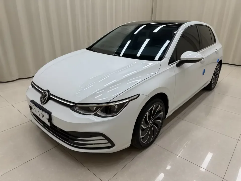 Volkswagen Golf golf 2021 280TSI DSG Pro 2022 — photo 1, buy with delivery to Moscow