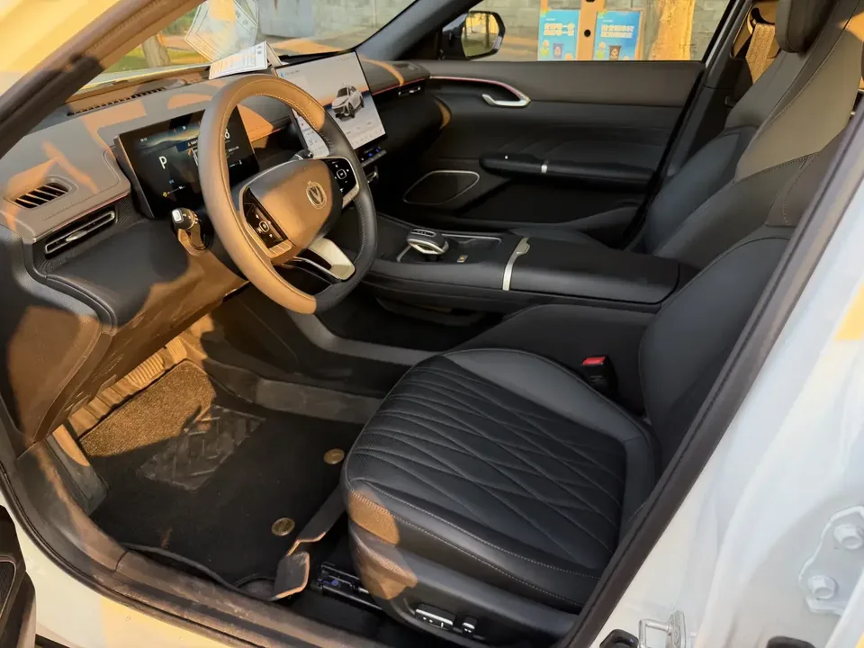 Changan Escape Escape 2026 Fourth-generation 1.5T DCT 500Bar Smart Edition 2025 — thumbnail 3