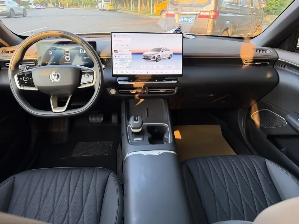 Changan Escape Escape 2026 Fourth-generation 1.5T DCT 500Bar Smart Edition 2025 — thumbnail 5