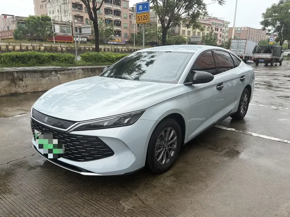 BYD Qin L DM Qin L DM 2024 DM-i 80KM Leading Type 2024 — photo 1, buy with delivery to Moscow
