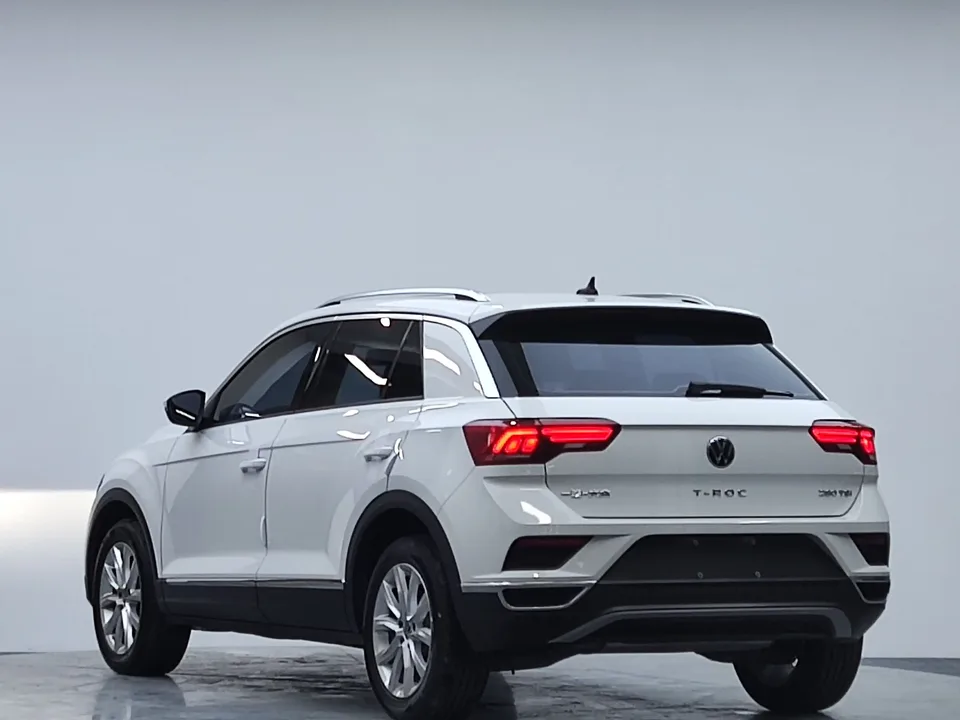 Volkswagen T-Roc TANG 2022 280TSI DSG 2WD Elite PLUS 2023 — thumbnail 2