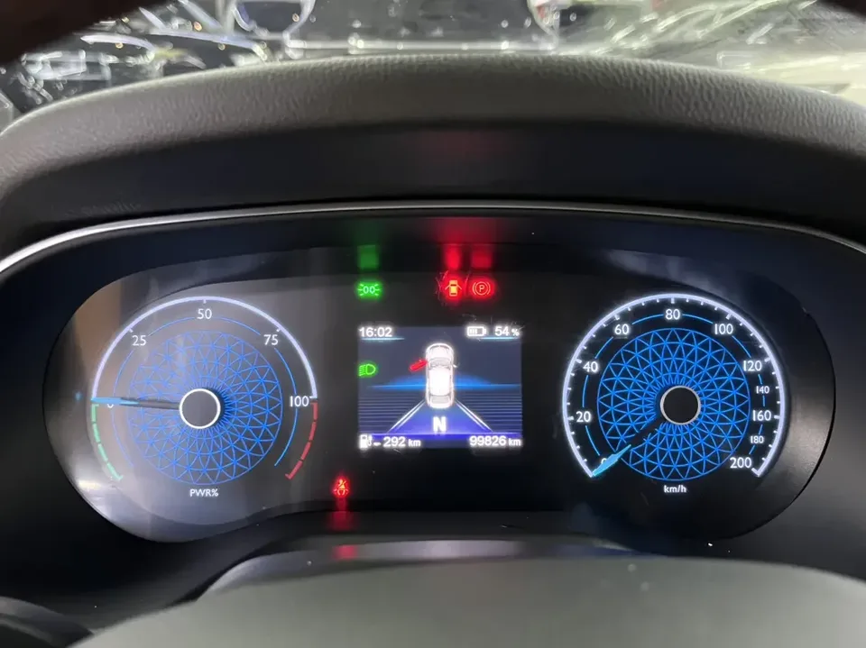 Hongqi E-QM5 Hongqi E-QM5 2023 560KM PLUS version 140kW 2023 — thumbnail 4