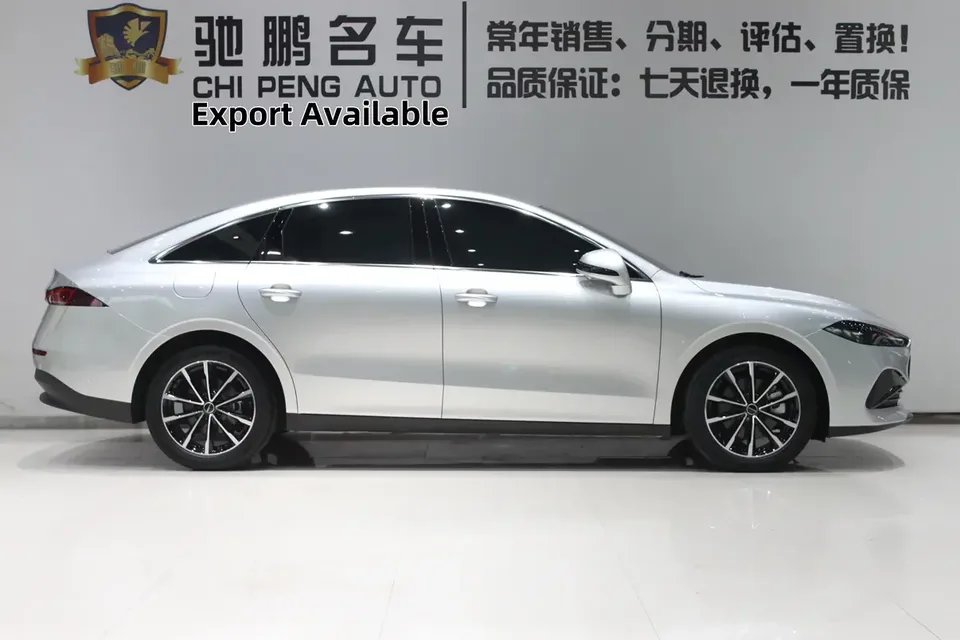 Roewe D7 DMH Roewe D7 DMH 2025 125 World Champion Excellence Edition 2025 — thumbnail 2
