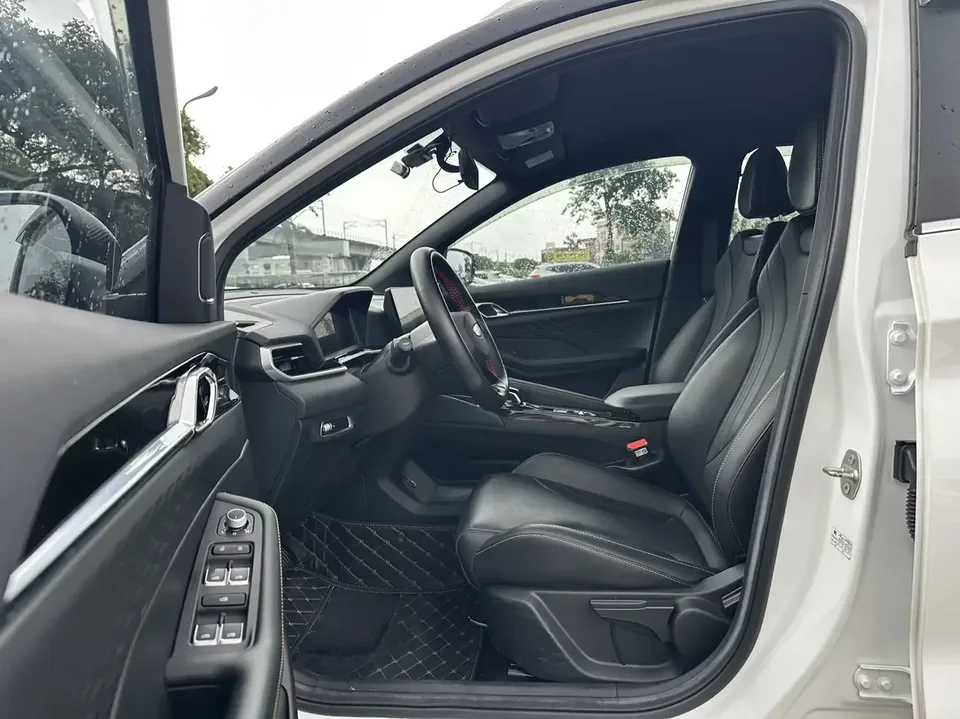 Geely Coolray SX11 Binyue 2025 Binyue L 1.5TD DCT Beyond Edition 2025 — thumbnail 5