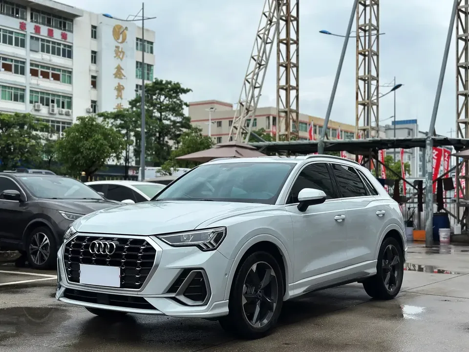 Audi Q3 Audi Q3 2020 35 TFSI Stylish Dynamic 2022 — photo 1, buy with delivery to Moscow