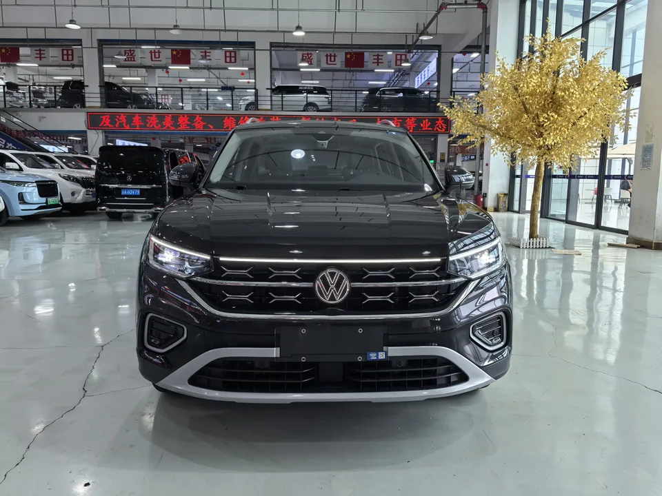 Volkswagen Tayron Tanyue 2023 280TSI 2WD Luxury Plus Advanced Edition 2023 — photo 1, buy with delivery to Moscow
