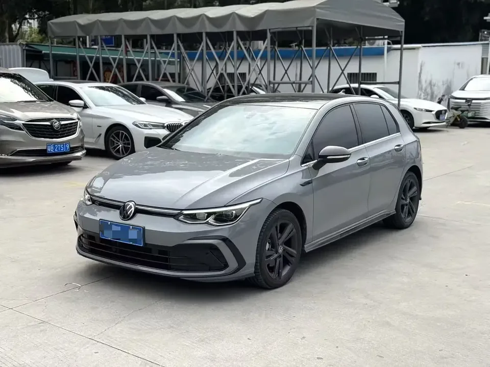 Volkswagen Golf golf 2023 280TSI DSG R-Line Lite 2024 — photo 1, buy with delivery to Moscow