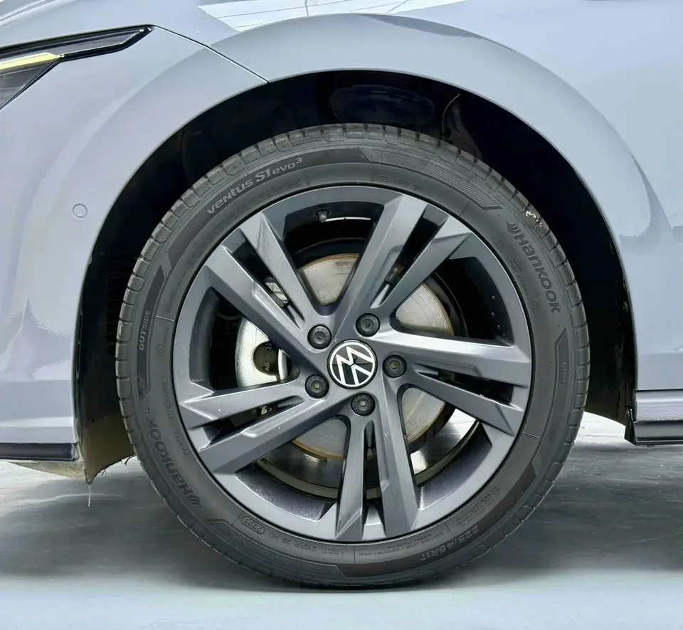 Volkswagen Golf golf 2023 280TSI DSG R-Line 2023 — thumbnail 3