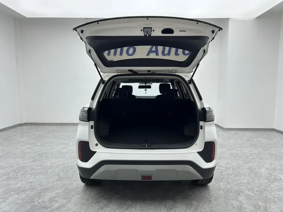 Hyundai ix35 Hyundai ix35 2021 240T GDi DCT 2WD Leading Edition GLS 2022 — миниатюра 5