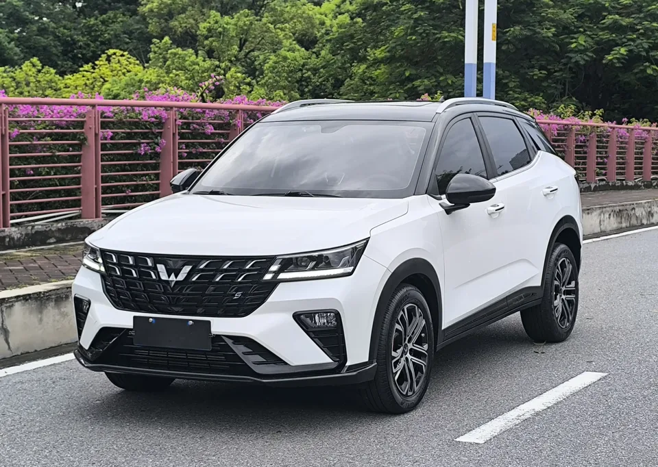 Wuling Xingchi Wuling Xingchi 2022 1.5T CVT Cool Model 2022 — photo 1, buy with delivery to Moscow