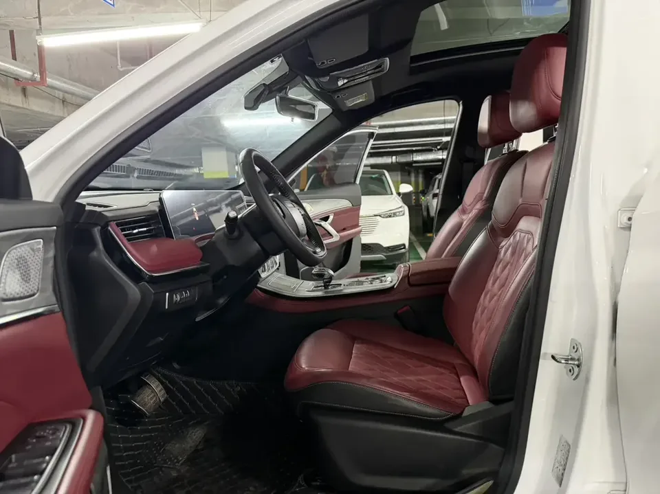 Jetour Jietu X70 PLUS Jietu X70 PLUS 2023 1.5T DCT Brave PLUS 7-seater 2023 — миниатюра 5