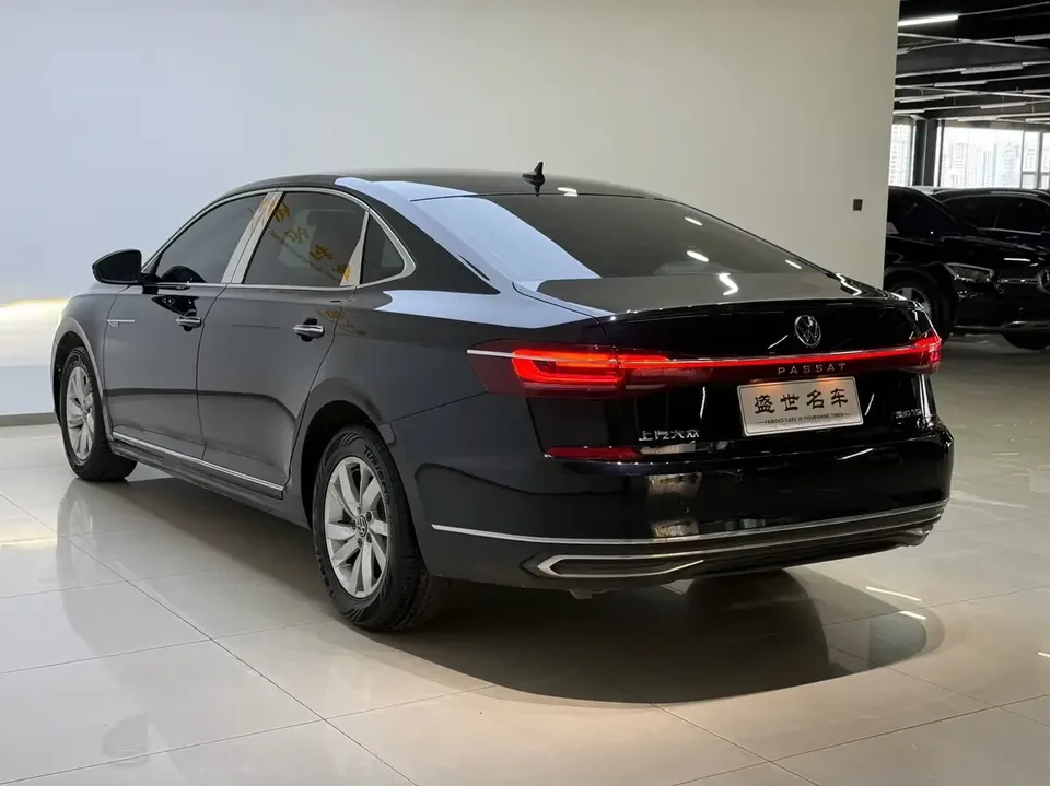 Volkswagen Passat Passat 2022 280TSI Business Edition 2022 — thumbnail 2