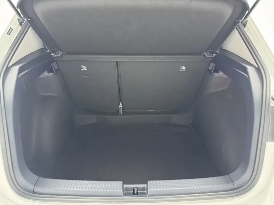 Volkswagen Tharu tuyue 2025 New 1.5L Sharp Edition 2024 — thumbnail 5