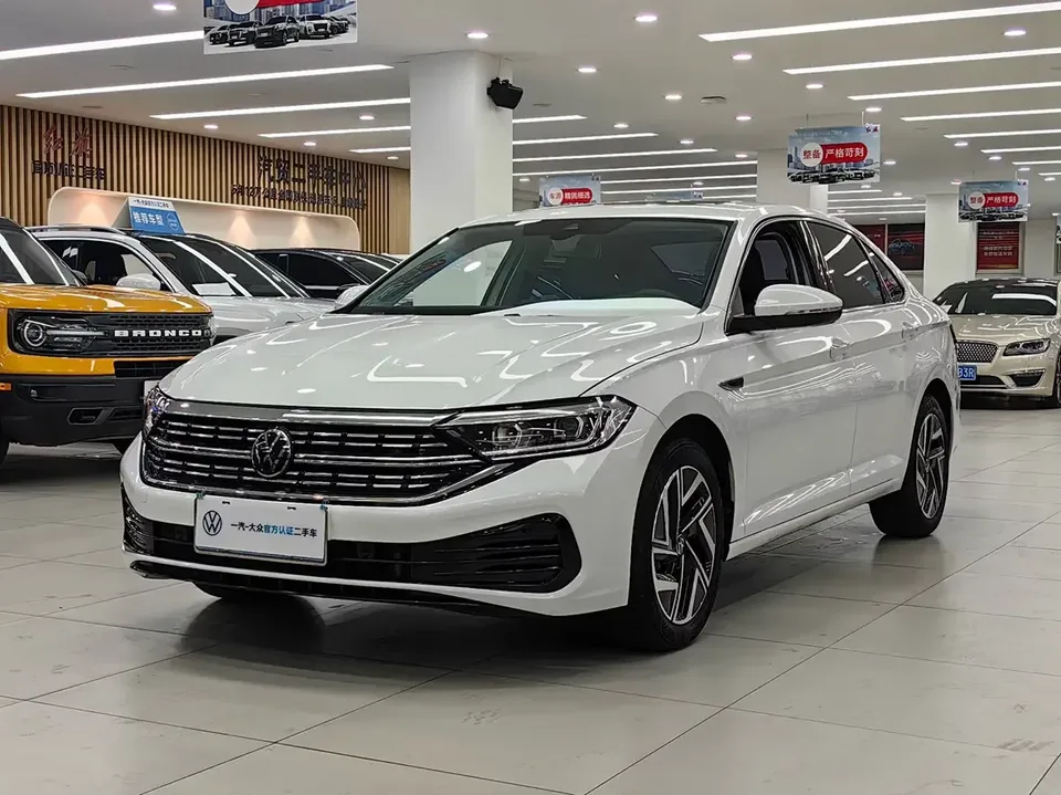 Volkswagen Sagitar Sagitar 2023 300TSI DSG Beyond Edition 2024 — photo 1, buy with delivery to Moscow