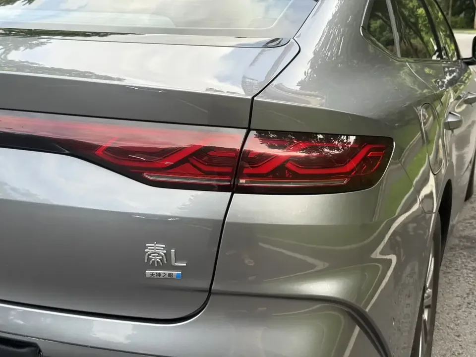 BYD Qin L DM Qin L DM 2025 Intelligent Driving Edition DM-i 80KM Leading Edition 2025 — thumbnail 3
