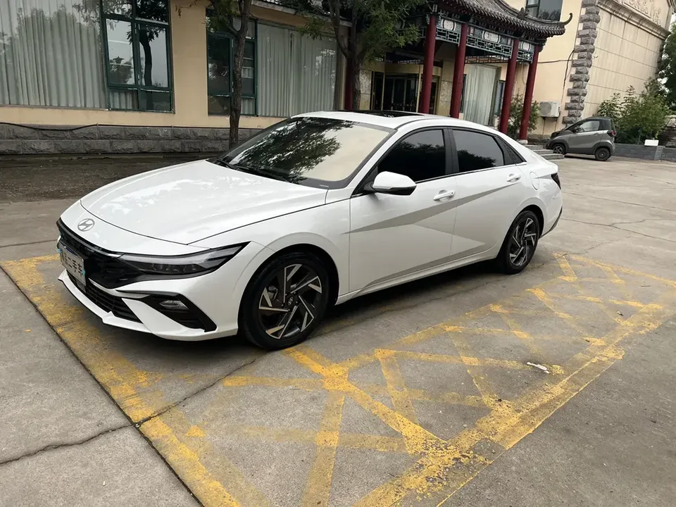 Hyundai Elantra Elantra 2023 1.5L CVT GLX Elite Edition 2024 — photo 1, buy with delivery to Moscow