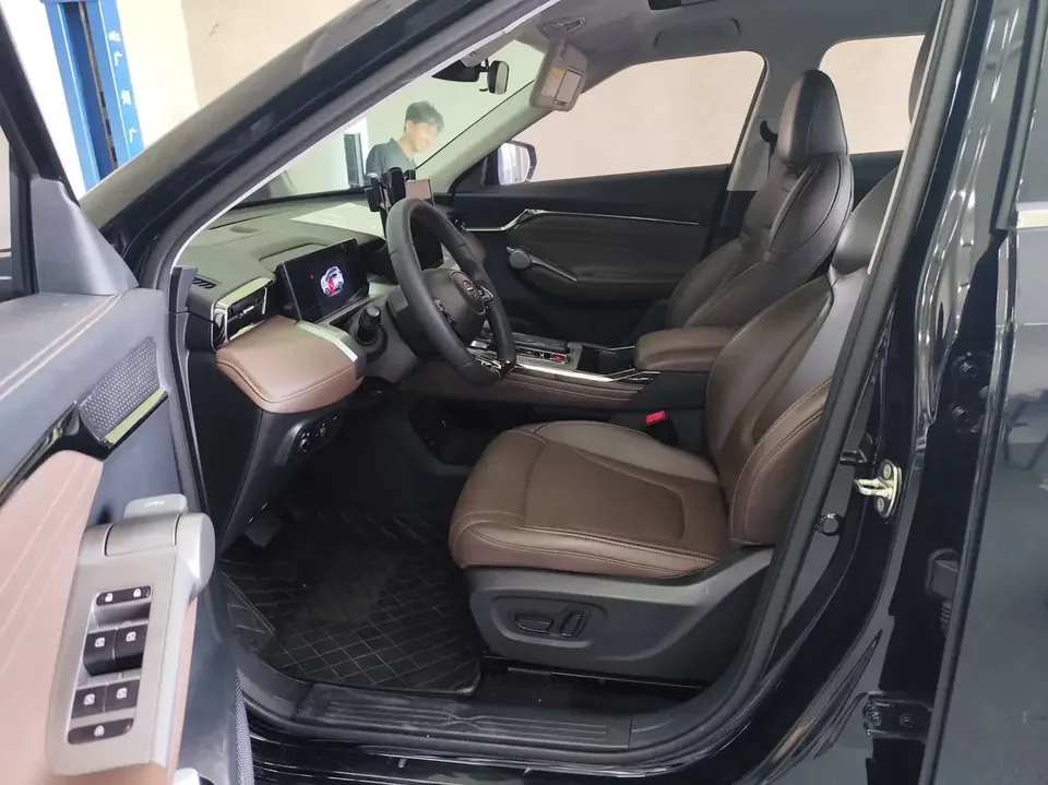 GAC Trumpchi GS4 Trumpchi GS4 2024 MAX 1.5TGDI Ultimate Edition 2024 — thumbnail 5