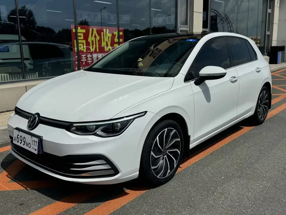 Volkswagen Golf golf 2021 280TSI DSG Pro 2022 — photo 1, buy with delivery to Moscow