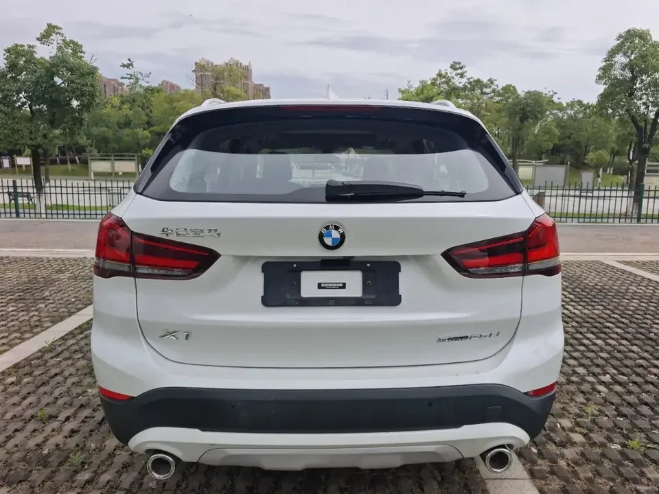BMW X1 BMW X1 2022 sDrive20Li Fashion 2023 — thumbnail 2