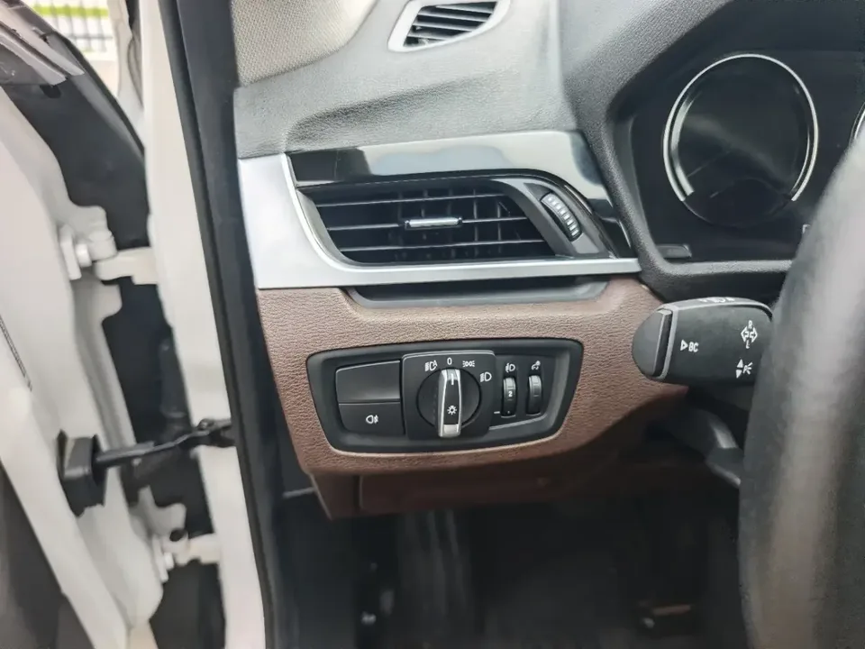 BMW X1 BMW X1 2022 sDrive20Li Fashion 2023 — thumbnail 5