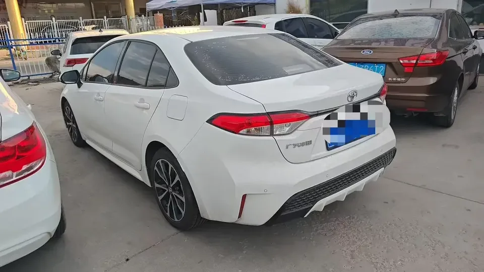 Toyota Levin Lei Ling 2022 185T CVT Sports Edition 2022 — thumbnail 4