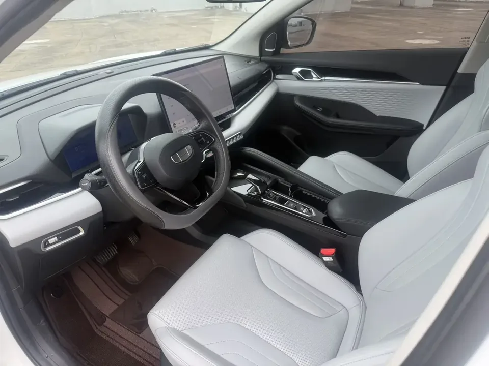 Geely Coolray SX11 Binyue 2025 Binyue L 1.5TD DCT Star Diamond Edition 2025 — thumbnail 5