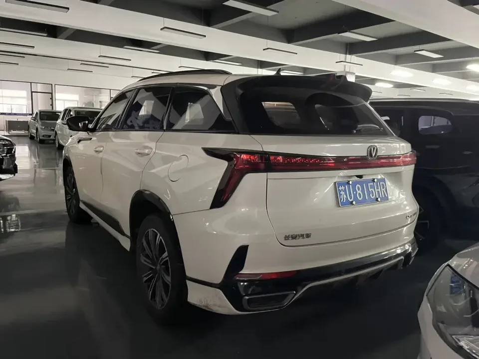 Changan CS75PLUS Changan CS75 PLUS 2023 The third generation 1.5T automatic premium model 2024 — thumbnail 4
