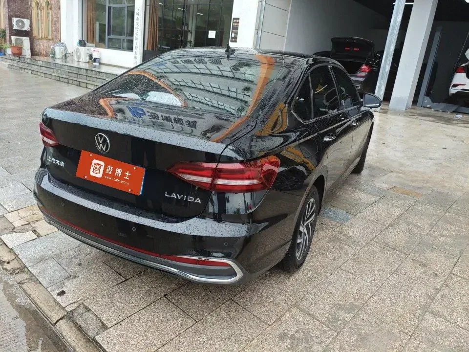 Volkswagen Lavida Lavida 2023 1.5L Automatic Fully Edition 2023 — thumbnail 4
