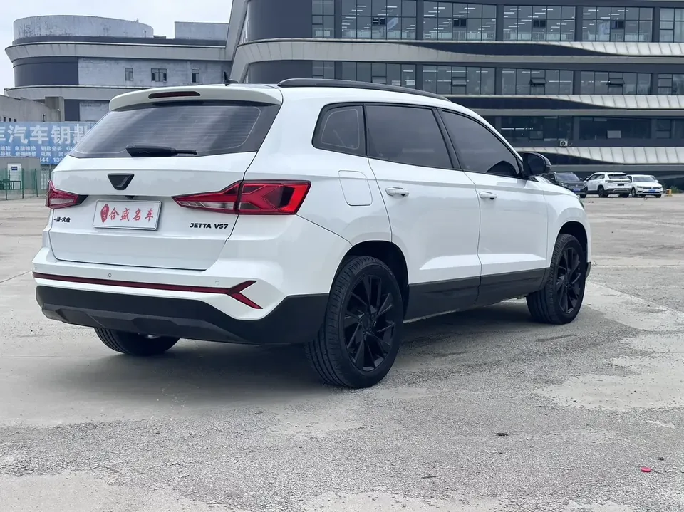 Jetta VS7 Jetta VS7 2022 Panda Edition 1.4T Automatic Honor Edition Pro 2023 — thumbnail 2