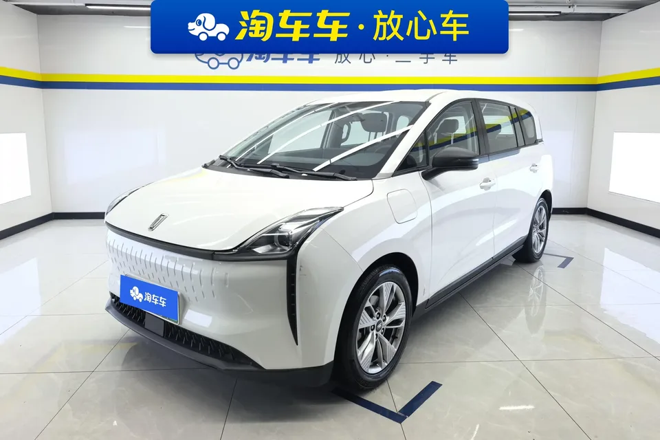 FAW Bestune NAT Pentium NAT 2023 PRO Enjoyable Travel Edition 419KM 2023 — photo 1, buy with delivery to Moscow
