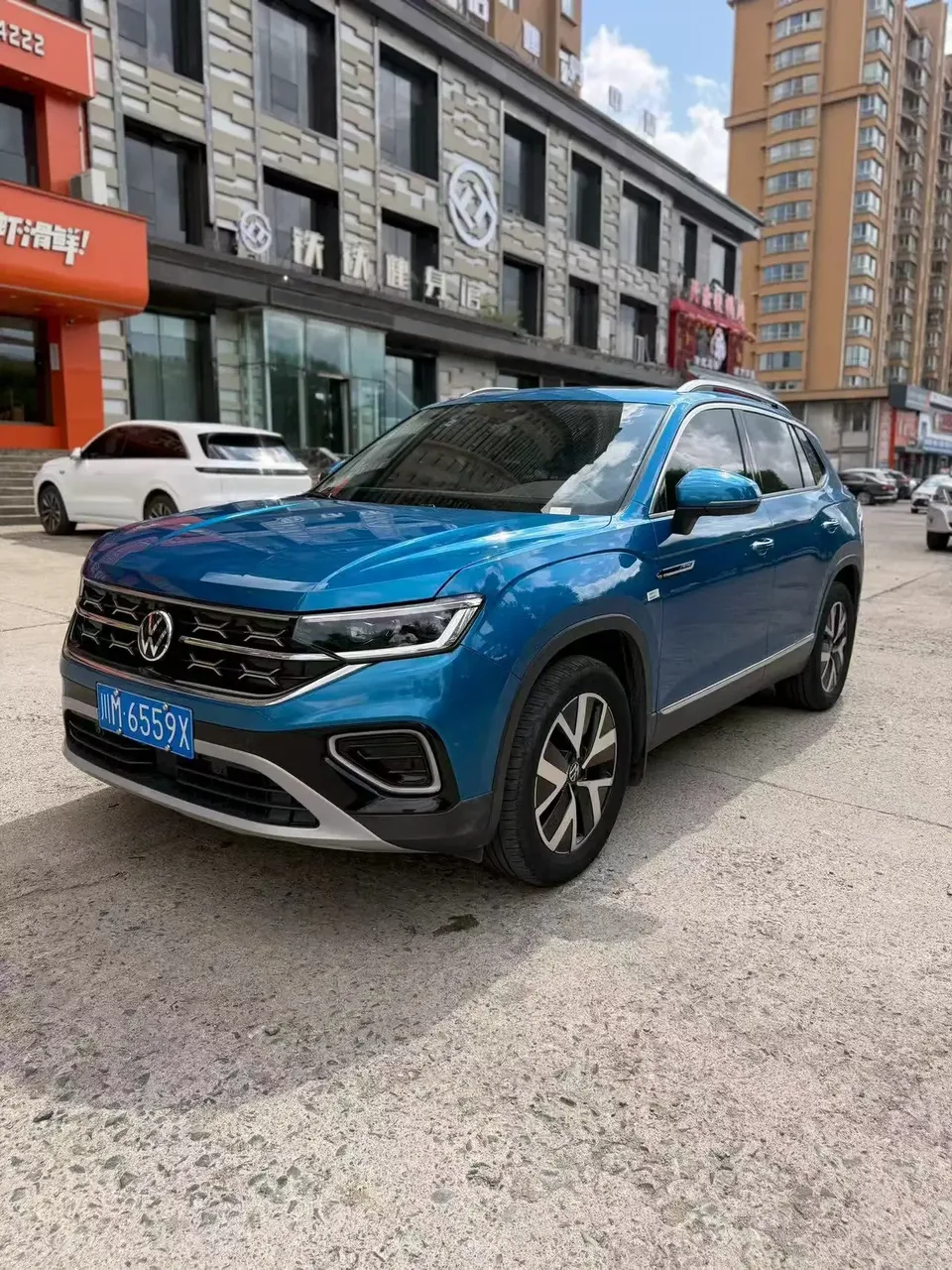 Volkswagen Tayron Tanyue 2023 280TSI 2WD Luxury Plus Advanced Edition 2022 — photo 1, buy with delivery to Moscow