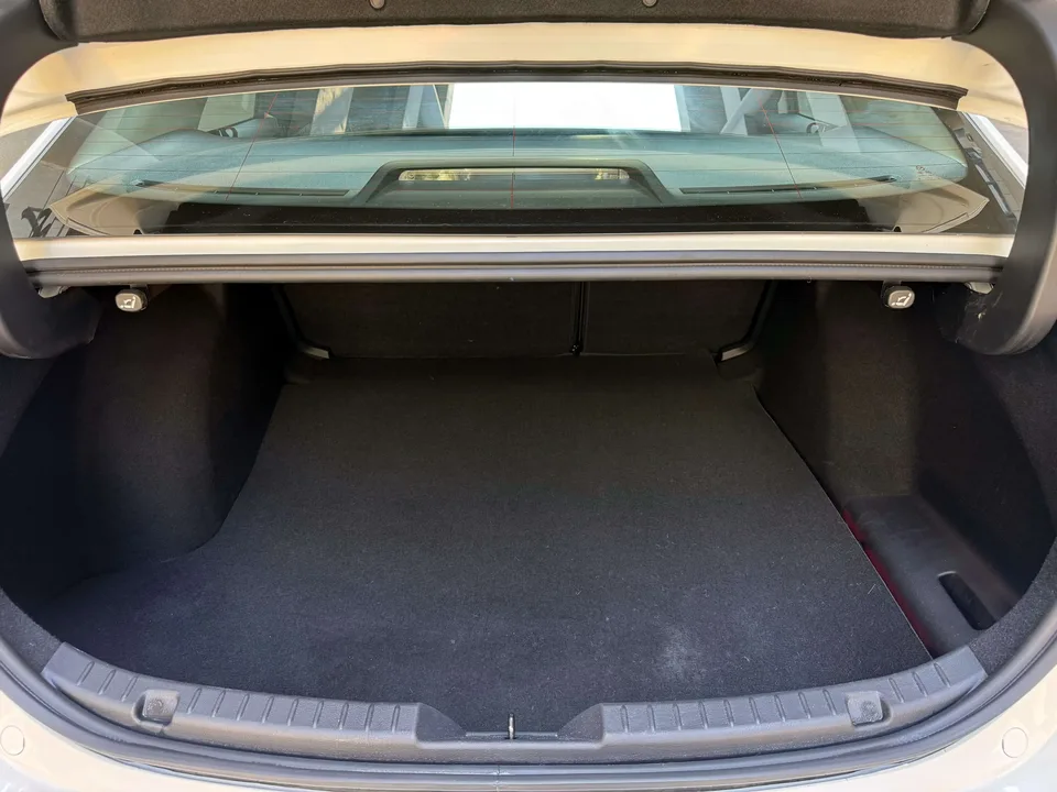 Mazda Axela Mazda3 Angkesela 2023 2.0L Automatic Quality Edition 2025 — thumbnail 4