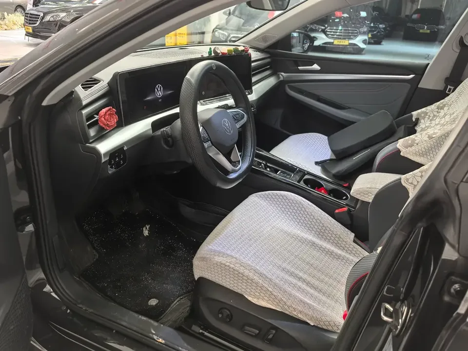 Volkswagen Lamando Lingdu 2025 Lingdu L 280TSI DSG Hot Edition 2025 — thumbnail 5