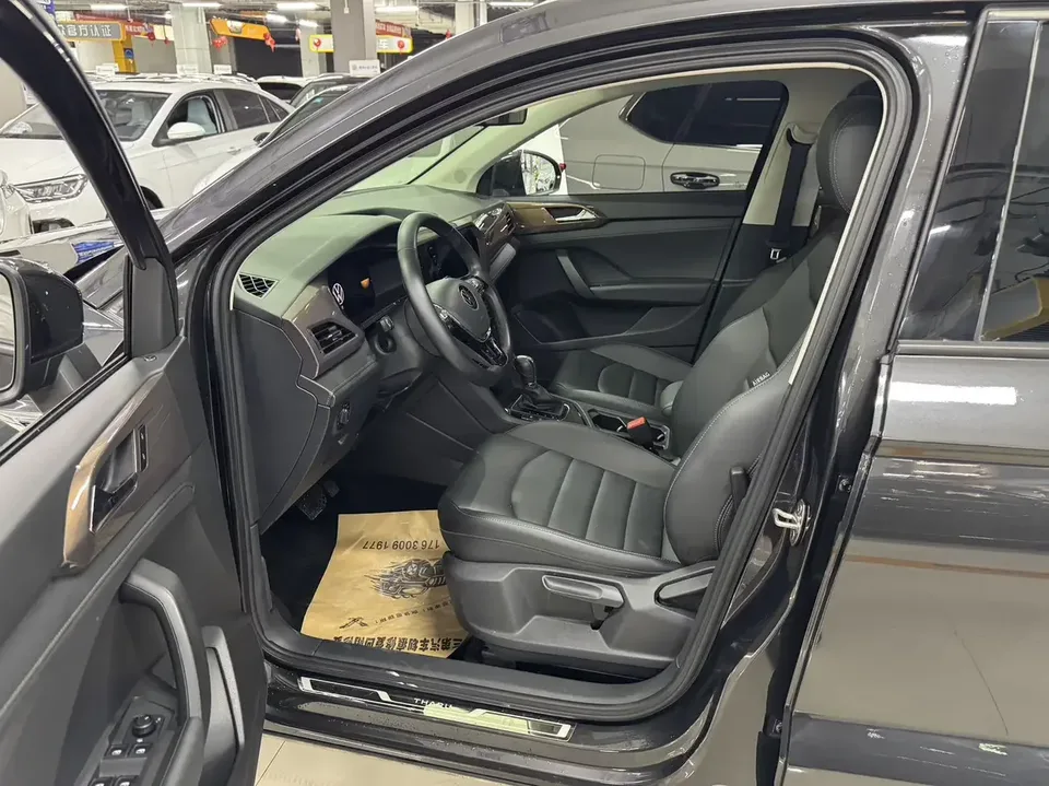 Volkswagen Tharu tuyue 2022 280TSI 2WD Comfort Edition 2022 — thumbnail 3