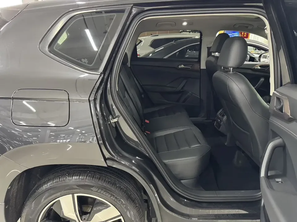 Volkswagen Tharu tuyue 2022 280TSI 2WD Comfort Edition 2022 — thumbnail 4