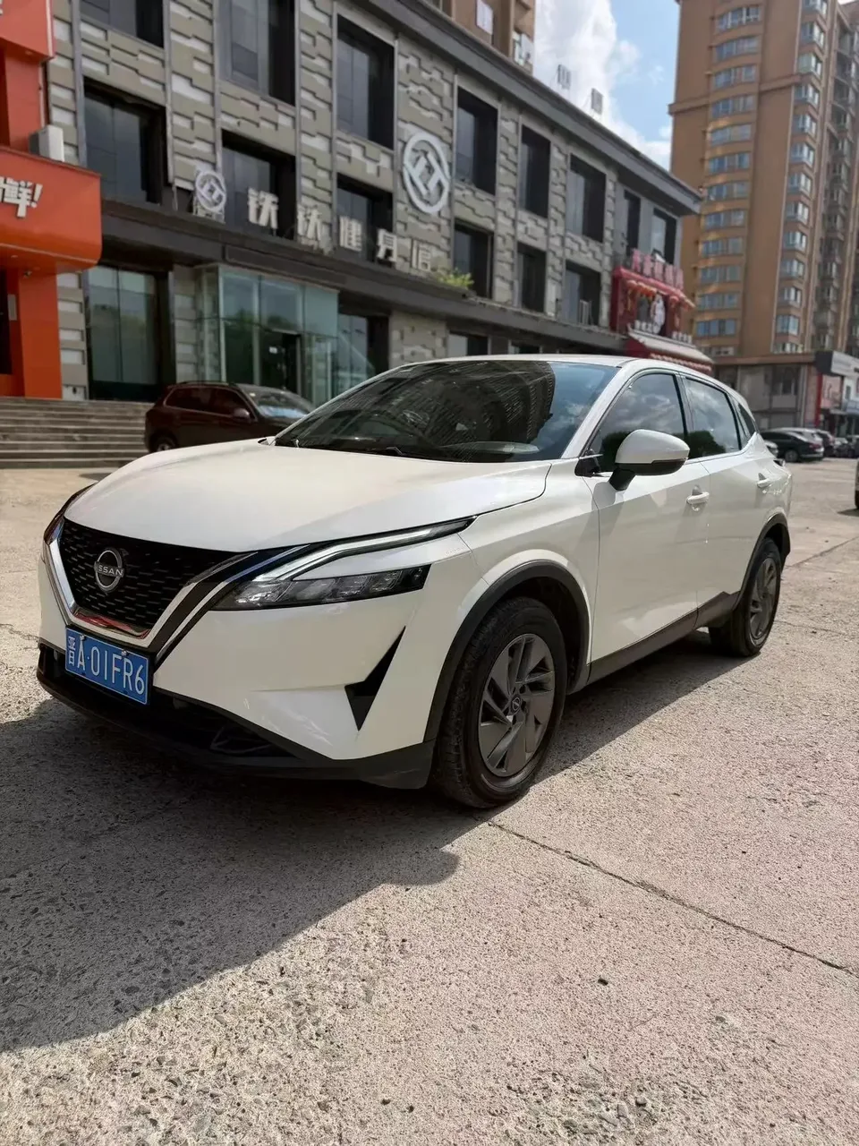 Nissan Qashqai Qashqai 2023 1.3T Elite Edition 2023 — photo 1, buy with delivery to Moscow