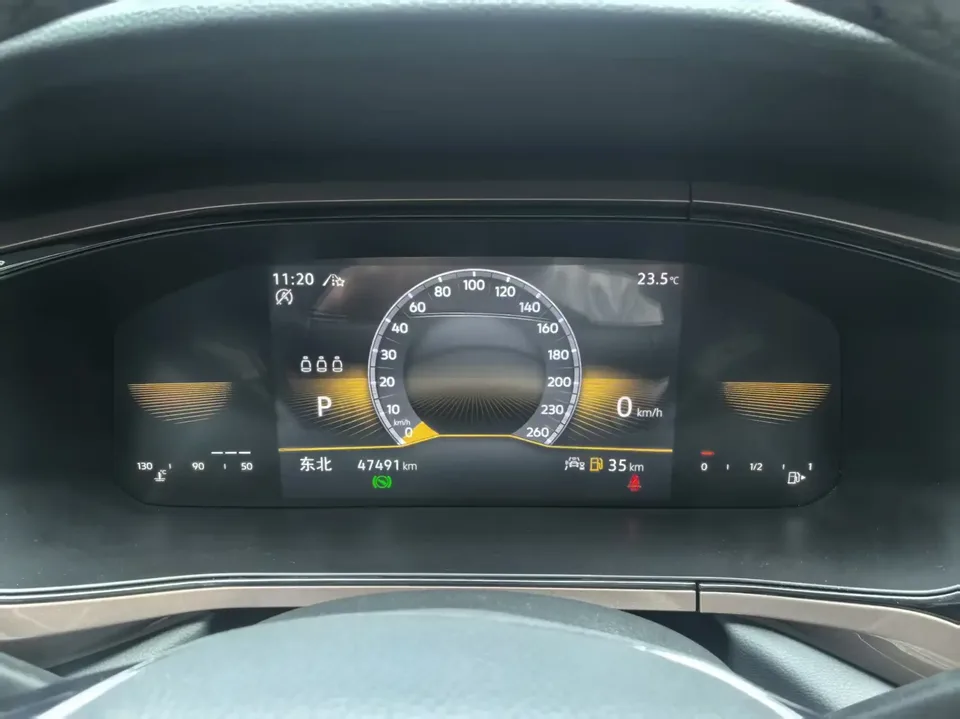 Volkswagen Tharu tuyue 2022 280TSI 2WD Deluxe Edition 2022 — thumbnail 4