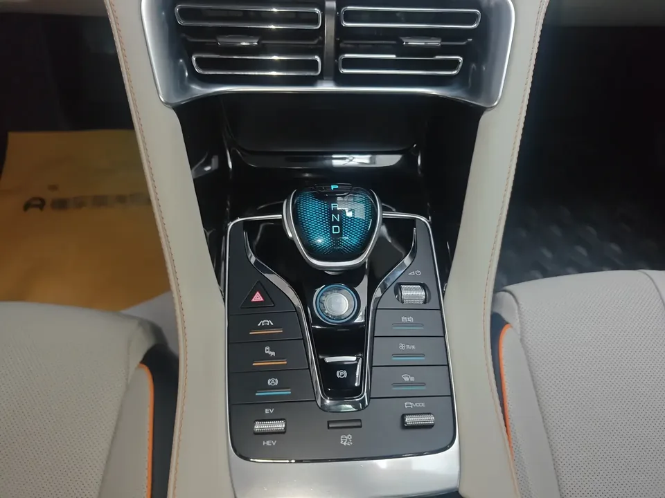 BYD Song PLUS DM Song PLUS DM 2021 DM-i 110KM 2WD Flagship PLUS 2022 — thumbnail 4