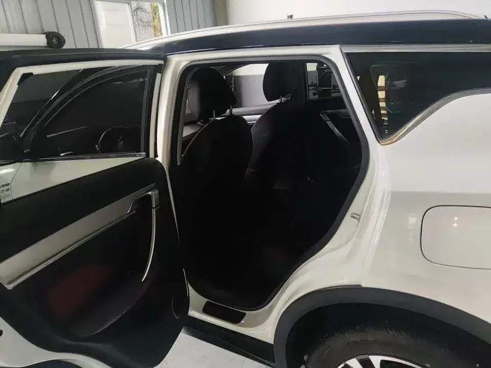 Geely Coolray SX11 Binyue 2021 240T DCT Diamond Edition 2022 — thumbnail 3