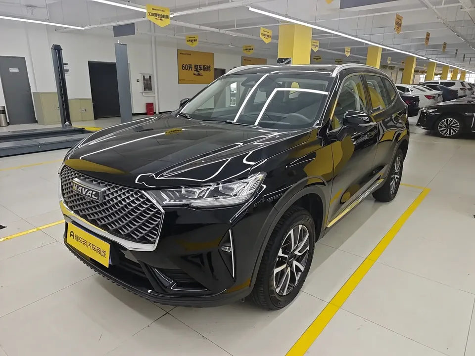 Haval H6 Haval H6 2024 1.5T Automatic 2WD Classic Edition 2025 — photo 1, buy with delivery to Moscow