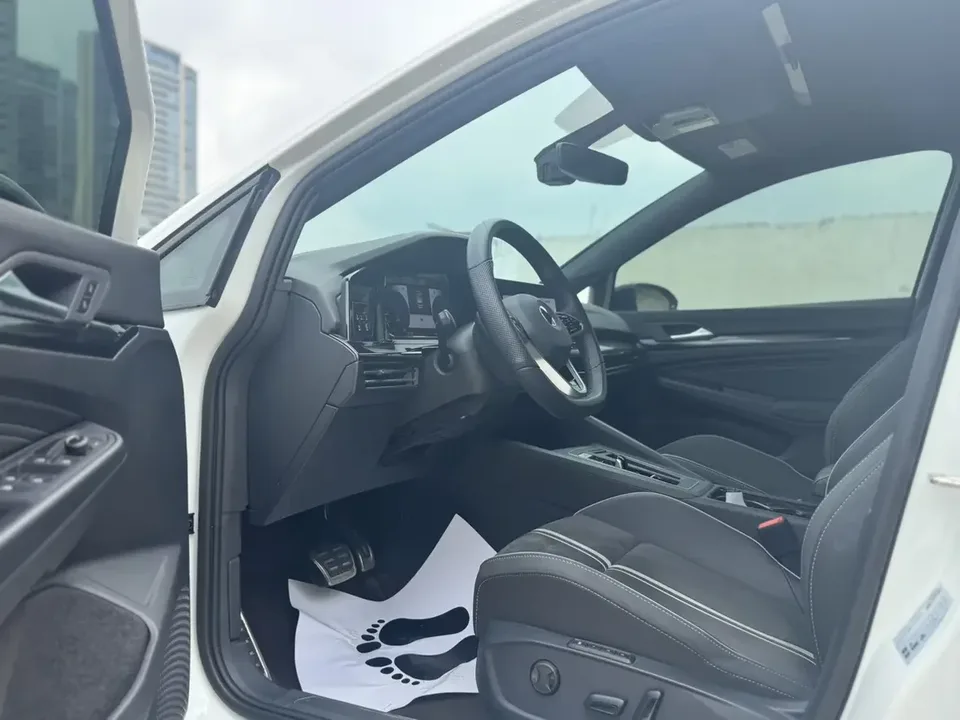 Volkswagen Golf golf 2023 280TSI DSG R-Line Lite 2023 — thumbnail 4