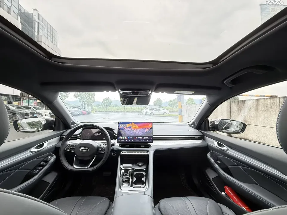 Geely Preface Xing Rui 2026 1.5T Dongfang Yao Fuyao Edition 2026 — thumbnail 4