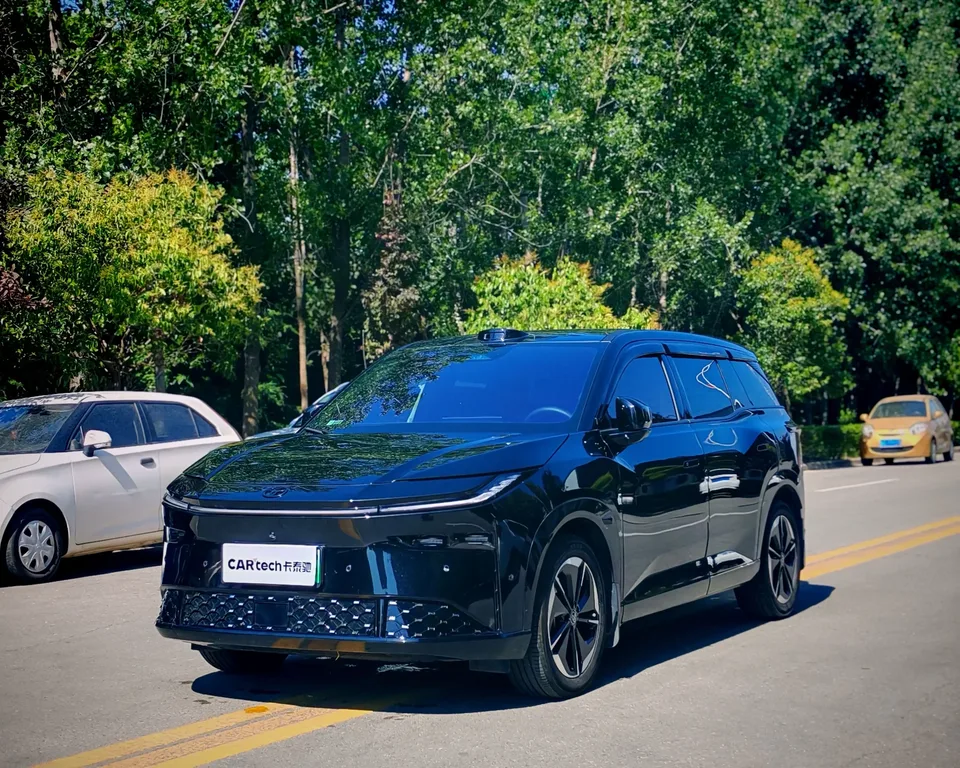 Toyota Bozhi 3X Bozhi 3X 2025 520 Pro+ LiDAR Edition 2025 — photo 1, buy with delivery to Moscow