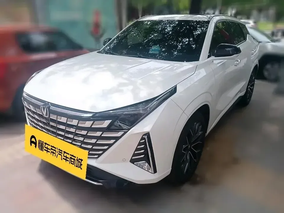 Changan Uni-Z Changan UNI-Z 2025 1.5T DCT Premium 2024 — photo 1, buy with delivery to Moscow