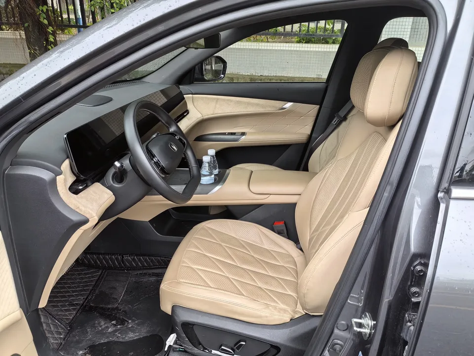 Changan CS75PLUS Changan CS75 PLUS 2025 The fourth generation 1.5T new Blue Whale smart flagship model 2024 — миниатюра 4