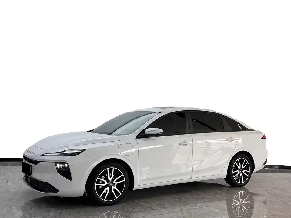 Roewe D6 Roewe D6 2025 450km Premium Edition 2025 — photo 1, buy with delivery to Moscow