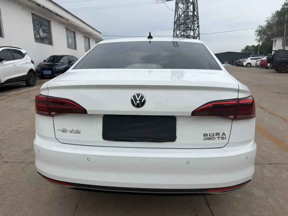 Volkswagen Bora Bora 2021 280TSI DSG Elite Smart Edition 2022 — thumbnail 2