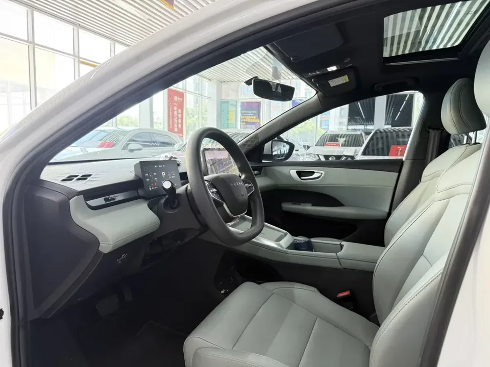 Roewe D6 Roewe D6 2025 450km Premium Edition 2025 — thumbnail 5