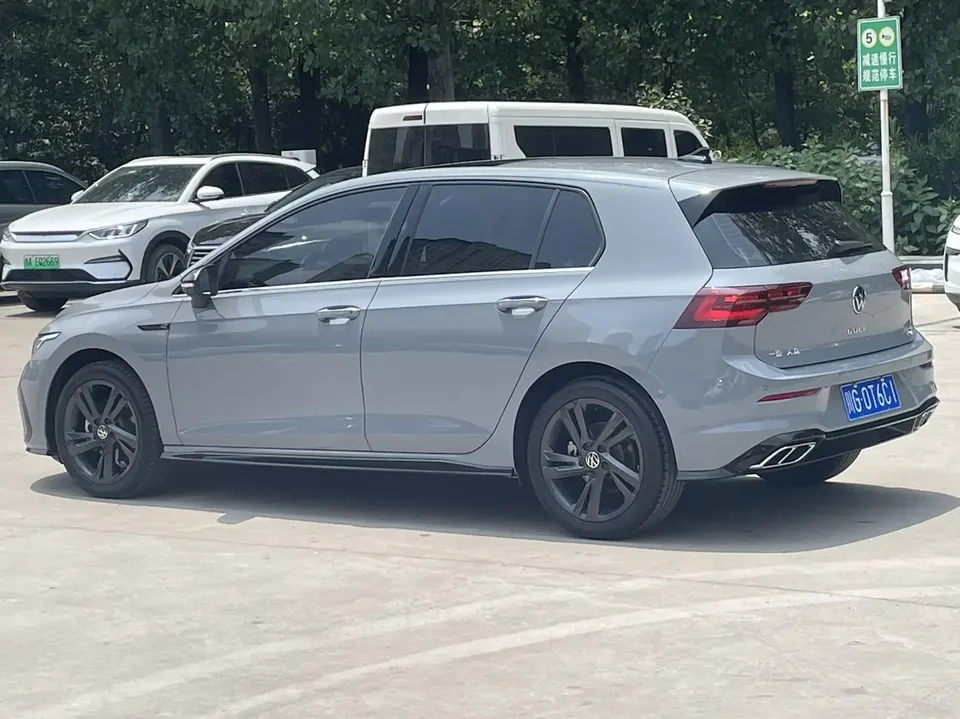 Volkswagen Golf golf 2023 280TSI DSG R-Line Lite 2023 — thumbnail 4